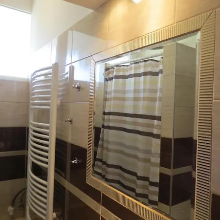 公寓 Bagoly Apartman *