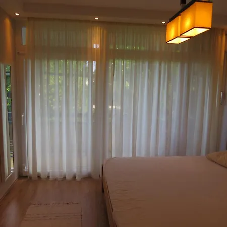 Bagoly Apartman 巴拉顿菲赖德